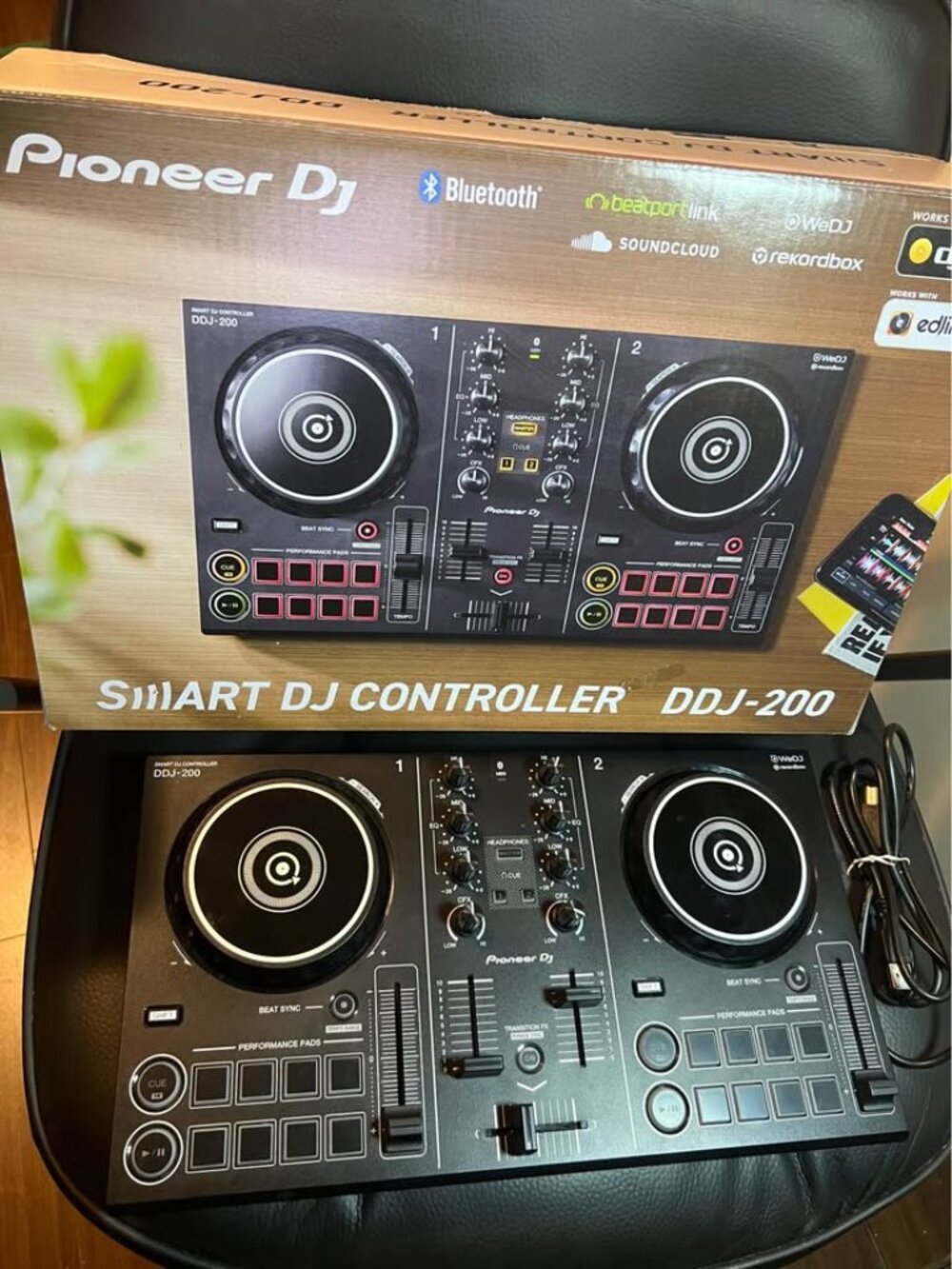 Negotiable - Pioneer DJ DDJ-200 Smart DJ Controller